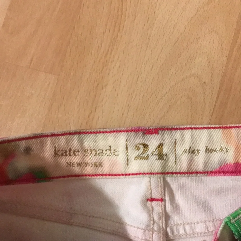 ♠️Kate Spade (NWT)♠️…Women’s 24…Perry Street Play Hooky Colorful Cropped Jeans! - Picture 5 of 17